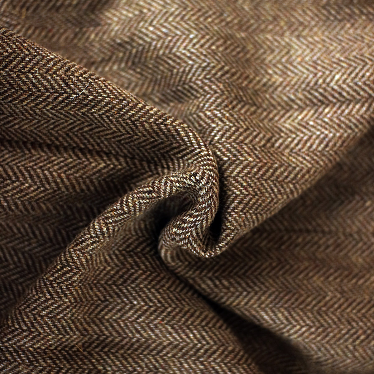 Men's Vintage Thickened 3 Pieces Herringbone Tweed Notch Lapel Suit